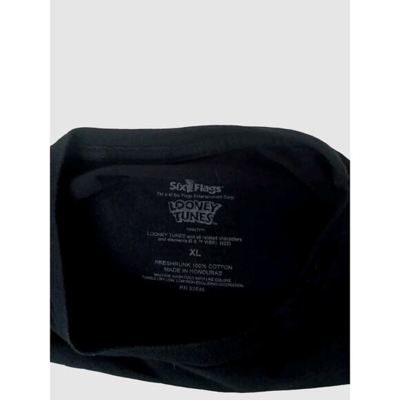 VNT 90's Six Flags TWEETY BIRD on Swing Tshirt Men's Sz XL BLACK GLOW Letters - Picture 7 of 11